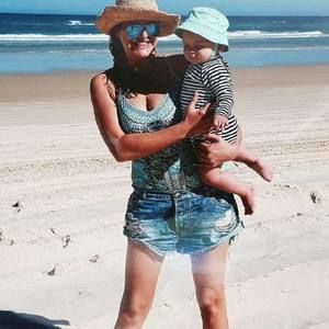 Meet your Posher, Ellen